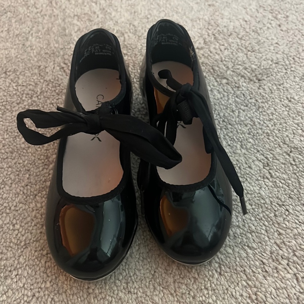 Black capezio tap shoes